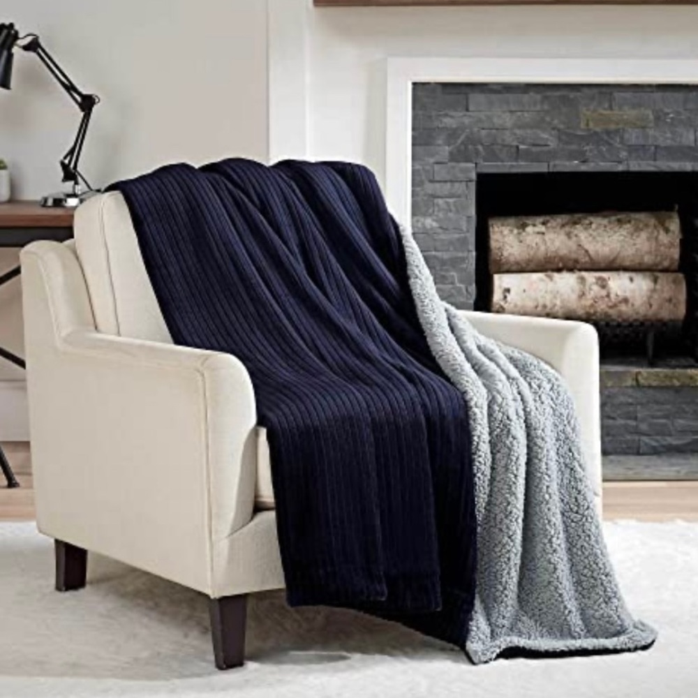 IZOD Ribbed Plush Sherpa Throw - Picture 6 of 6